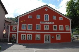 Hotel Adler / Gasthof Zum verkauften Großvater