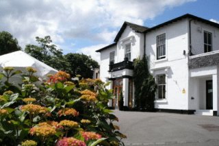 Castlecary Hotel