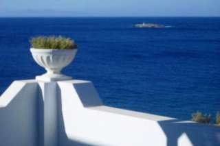Manos Sea View Studios
