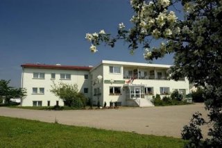 Land-gut-Hotel & Restaurant Pfefferminzbahn