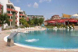 Green Fort Noks Apartments