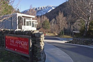 Arrow Private Hotel