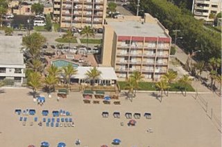 Lauderdale Beachside Hotel