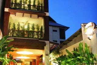 Anoma Boutique House