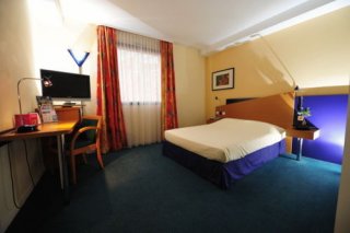 Express By Holiday Inn