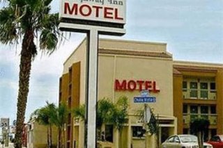 Highway Inn