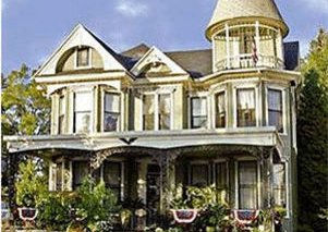 Gelinas Manor Victorian Bed and Breakfast