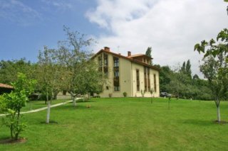 Apartamentos Rurales L´Arquera