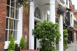 Brook  Arms Hotel