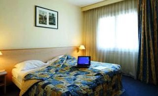 Kyriad  Centre Castellane