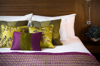 Apex  Wall Hotel