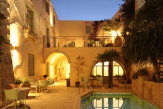 Mythos Hotel