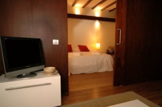 Chic & Basic Born Apartments