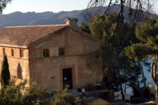 Petit Hotel Hostatgeria La Victoria