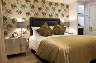 The Tophams Hotel