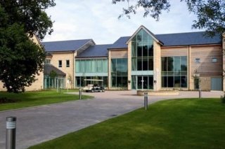 Cotswold Water Park Four Pillars Apartments