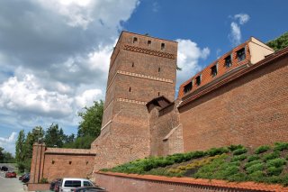 Krzywa Wieża