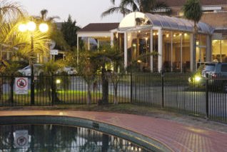 Best Western Airport Motel & Convention Centre