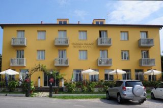 Viktoria Palace Hotel