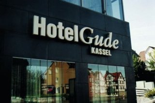 Gude