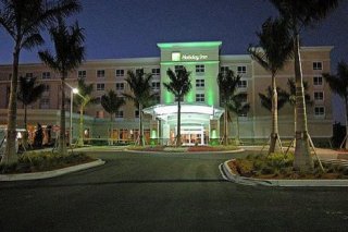 Holiday Inn Fort Myers Airport-Town Center