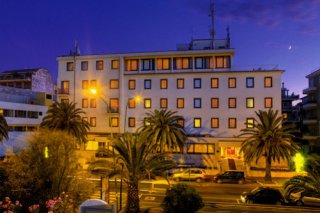 Hotel Carlton