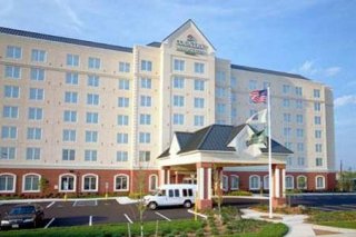 Country Inn & Suites Newark Airport
