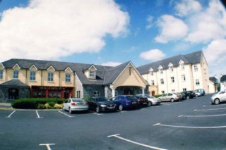 Court Hotel