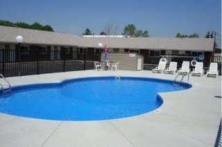 Rodeway Inn & Suites