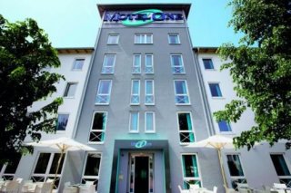 Motel One Frankfurt  South