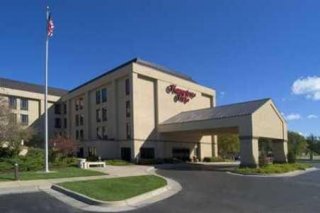 Hampton Inn -West (Airport Area)