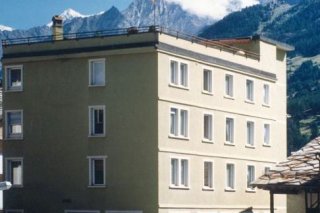 Le Petit Hotel