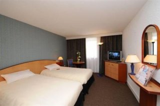 Mercure Bassin Du Commerce