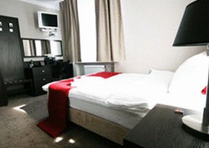 Comm Hotel