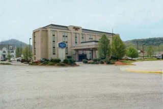 Hampton Inn /Clarksburg
