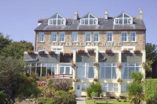Chy-An-Albany Hotel