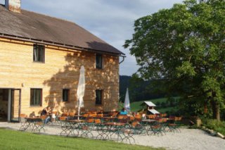 Landhof Anderswo