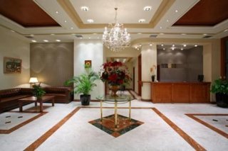 Chloe Hotel