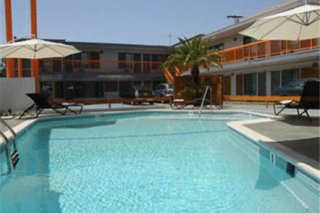 Tangerine Hotel