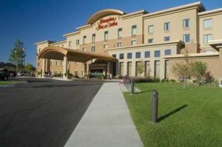 Hampton Inn & Suites -West