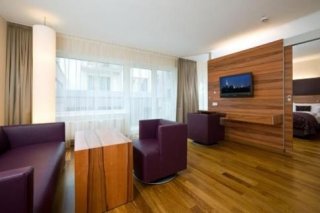 Pakat Suites Hotel