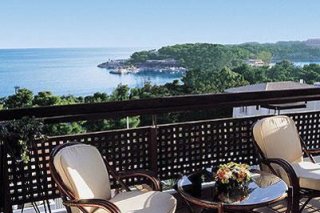 Plaza Vouliagmeni Strand Hotel