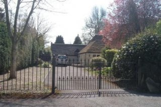 East Wing Bed And Breakfast
