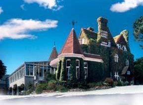 Green Lawns Hotel