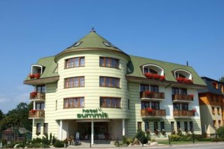 Hotel Summit