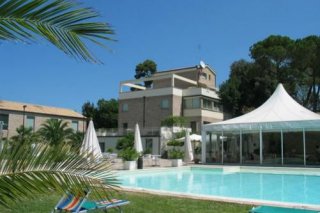 Finis Africae Country House