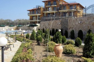 Dreamland Apartments