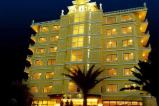 Four Seasons Place
