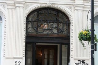 Castleton Hotel