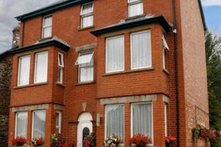 Plasnewydd Bed And Breakfast